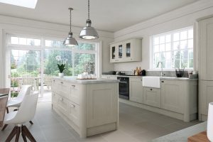 Oakgrain Grey Cambridge Kitchen 1